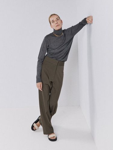 Pantalon fuselé taille haute en laine biologique - Raey - Modalova