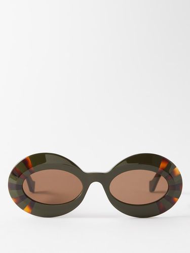 Lunettes de soleil rondes en acétate rayé - LOEWE Eyewear - Modalova