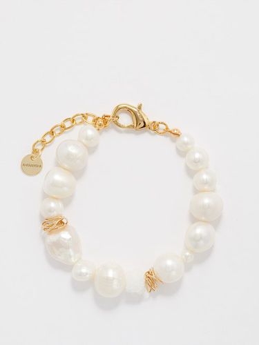 Bracelet en or 12 carats et perles Milky Quartz - Anita Berisha - Modalova