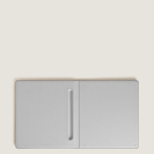 Digital Paper Folio en Cuir Sartorial - Croûte de cuir de veau avec impression Saffiano - MB135043 - Accessoires Pour - MONTBLANC - Modalova