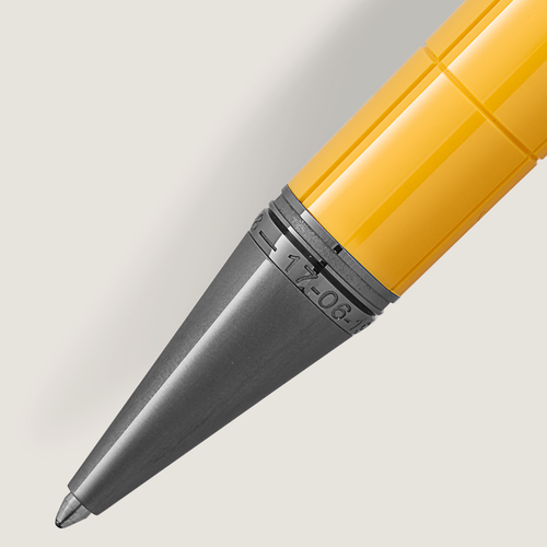 Stylo-Bille Great Characters Enzo Ferrari Édition Spéciale Giallo Modena - Résine précieuse - MB130663 - Stylos Bille - MONTBLANC - Modalova