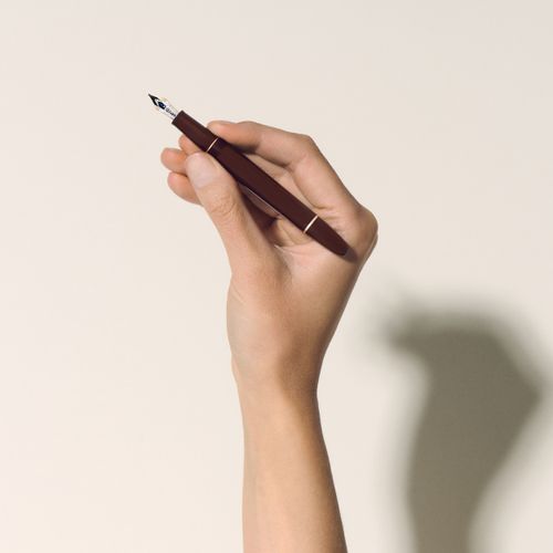 Stylo-Plume Meisterstück Classique Rouge Bordeaux - Résine précieuse - MB133006 - Stylos Plume - MONTBLANC - Modalova