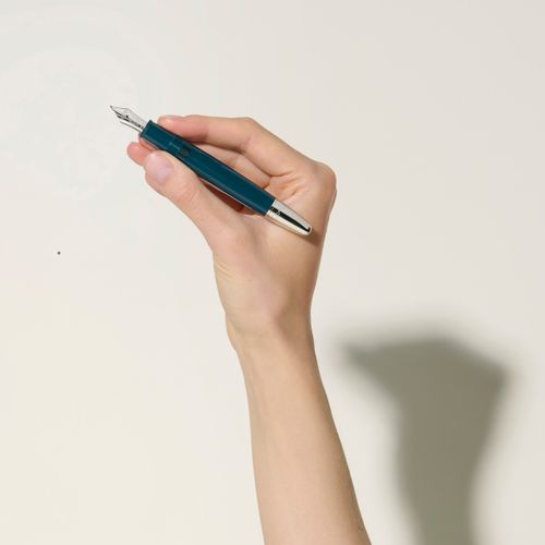 Stylo plume Meisterstück Roméo et Juliette LeGrand - Résine précieuse - MB132914 - Stylos Plume - MONTBLANC - Modalova