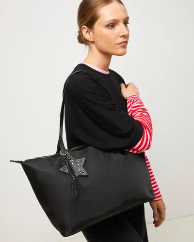 Clote grand sac shopper en nylon avec détail pendentif - Misako - Modalova