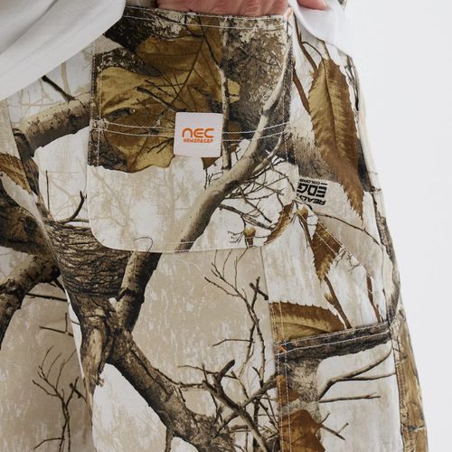 Short Oversize New Era Earthy Skin Real Tree Snow unisex - New Era Cap - Modalova