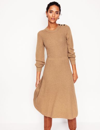 Robe en maille à épaules boutonnées-Camel chiné - Boden - Modalova