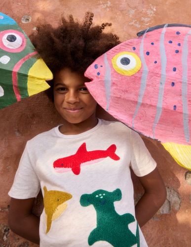 T-shirt manches courtes en bouclé-Requins ivoire - Boden - Modalova