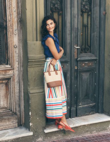Jupe midi en satin avec ceinture à nouer-Rayé arc-en-ciel ivoire varié - Boden - Modalova