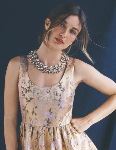 S Collier saisissant ornementé en - Boden - Modalova