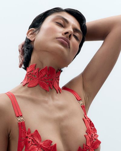 Ophelia Choker Red - Bluebella - US - Modalova
