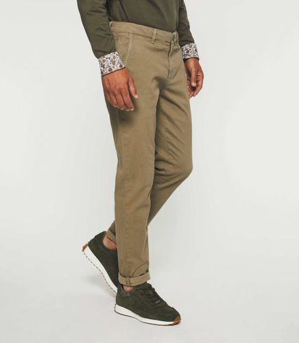 Pantalon slack slim taupe VITAMINE - IZAC - Modalova