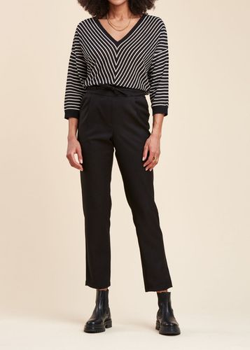 Pantalon coupe carotte - La Fée Maraboutée - Modalova