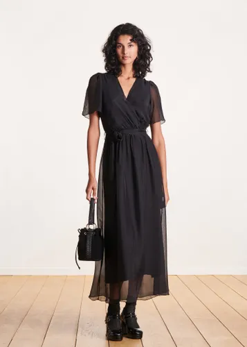 Robe longue cintrée bohème noire en voile uni - La Fée Maraboutée - Modalova