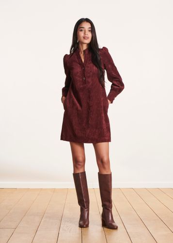 Robe courte droite bordeaux en velours - La Fée Maraboutée - Modalova