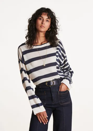 Pull bleu rayé ample en maille fine - La Fée Maraboutée - Modalova
