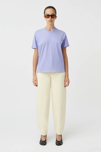 Laufey V-neck Tee - CAMILLA AND MARC - Modalova