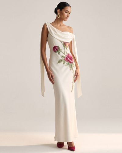 Robe longue drapée asymétrique avec broderies roses - Blanc pur - JW PEI - Modalova