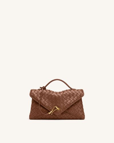 Celeste Sac enveloppe tressé - Marron - JW PEI - Modalova