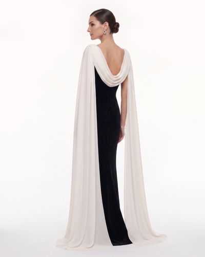 Robe longue à col bénitier et cape transparente - Noir & Blanc - JW PEI - Modalova