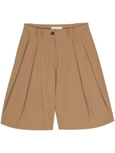 Double Pleated Cotton Shorts - Studio Nicholson - Modalova