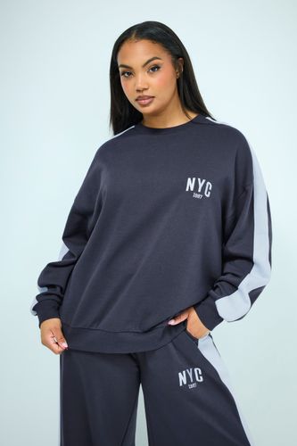 Sweatshirt Bleu Marine À Rayures Latérales « Nyc » Size 42 - Yours - Modalova