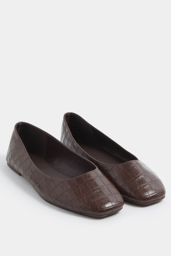 Ballerines Marron Chocolat À Imprimé Croco, Coupe Large Esize 38E - Yours - Modalova