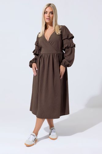 Robe À Volants Texturée Marron Size 48 - Limited Collection - Modalova