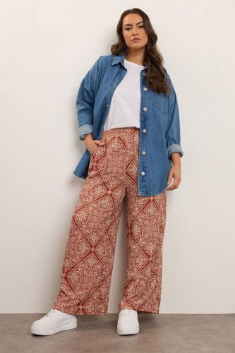 Pantalon Large Froissé À Motif Cachemire Marron Rouille Size 44 - Yours - Modalova