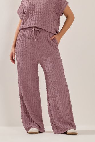 Pantalon Large Texturé Effet Bulles Rose Poudré Size Regular > 44 - Yours - Modalova