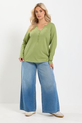 Tshirt Henley À Manches Longues Vert Sauge Size 62-64 - Yours - Modalova
