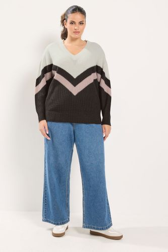Plus Size & Pink Colourblock Jumper Size 46-48 - Yours - Modalova