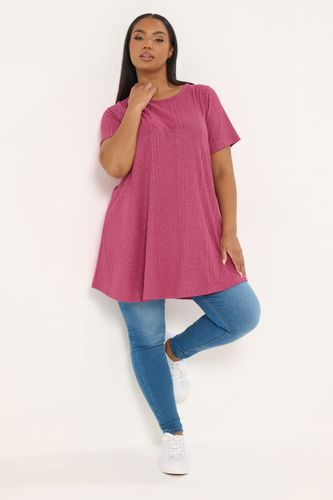 Tshirt Évasé Rose Côtelé Au Toucher Doux Size 46 - Yours - Modalova