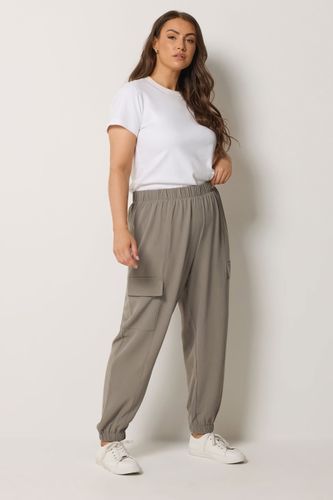 Pantalon De Jogging Cargo En Sergé Marron Délavé Size 58-60 - Yours - Modalova