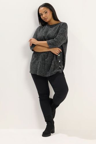 Top Boutonné Sur Le Côté À Carreaux Gris Anthracite Size 46 - Yours - Modalova