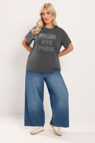 Tshirt Gris Clouté « Milan, Nyc & Paris » Size 54-56 - Yours - Modalova