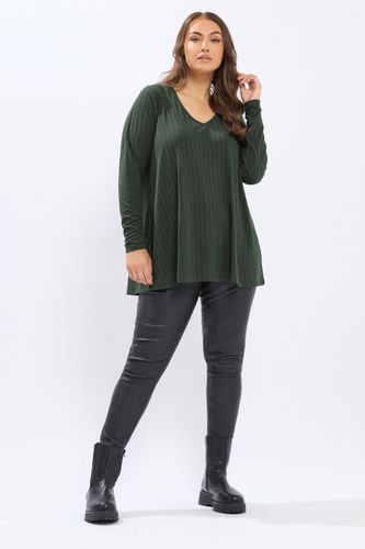 Tshirt Côtelé Vert Kaki Size 54-56 - Yours - Modalova