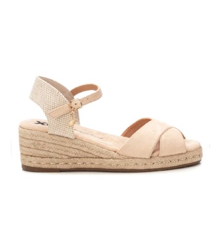 Til kvinder. 14411003-BEIGE Sandaler i 144110 (40), 3-5 cm, Ruskind, Spænder, Casual - Xti - Modalova