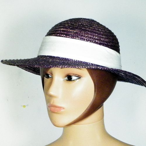 Chapeau Femme Violet Vieilli T 57 - Label Emmaus - Modalova