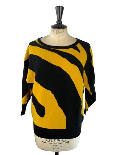 Riu Paris — Pull col rond en maille jacquard motif zébré — et noir — Neuf d'invendu Riu — Taille L (estimé) - Label Emmaus - Modalova