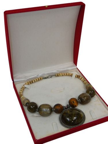 Collier à médaillon exotique - Label Emmaus - Modalova