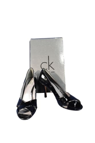 Paire de Peep-roe en cuir verni Calvin Klein, taille 37,5 cm, haut talons 9 cm - Label Emmaus - Modalova