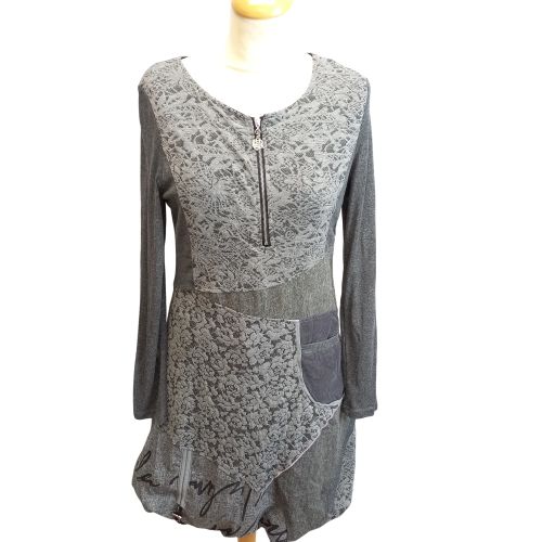 Robe empiècement en dentelle et chiné zip avec pendentif au col " SHA & SHA" T38 - Label Emmaus - Modalova