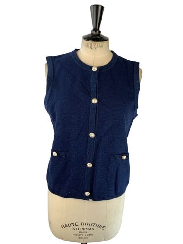 Riu Paris - Gilet sans manches boutonné en maille irisée - marine - Neuf d'invendu Riu - Taille S/M (estimé) - Label Emmaus - Modalova