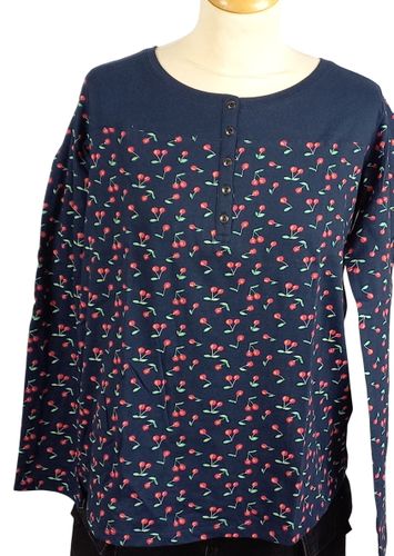 Haut marine avec des cerises "" T42/44 - Blancheporte - Modalova