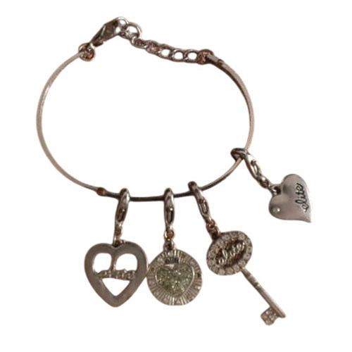 Bracelet jonc à breloques pendentifs en forme de cœur et clé - Élite - Elite - Modalova