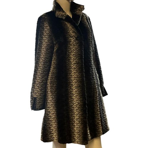 Manteau fausse fourrure à motif texturé de la marque CHAMONIX Taille M - Label Emmaus - Modalova