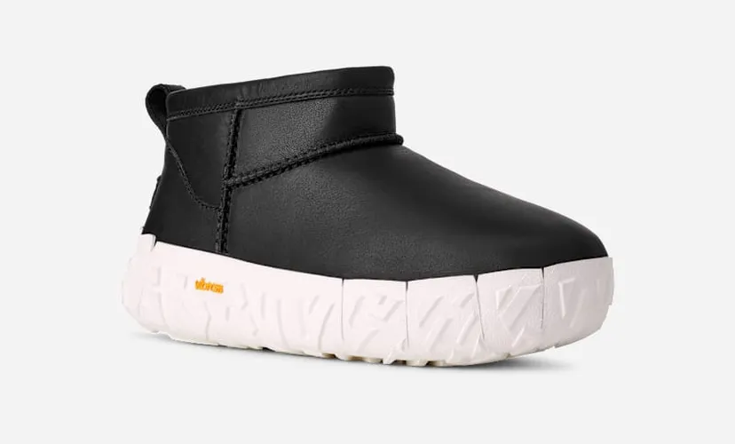 Botte Classic Ultra Mini Wrap Tech Noir in /, Taille 40, Cuir - Ugg - Modalova