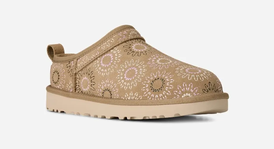Botte Classic Micro Sun Stitch in Brown, Taille 38, Daim - Ugg - Modalova