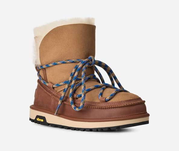 Botte Classic Tread in Brown, Taille 39 - Ugg - Modalova