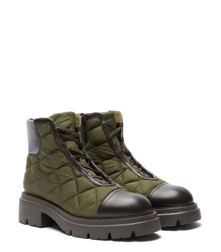 HUDSON QUILTED HIKER BOOTIE, SOLDES, /, QUILTED NYLON/DRESS NAPPA - Stuart Weitzman - Modalova
